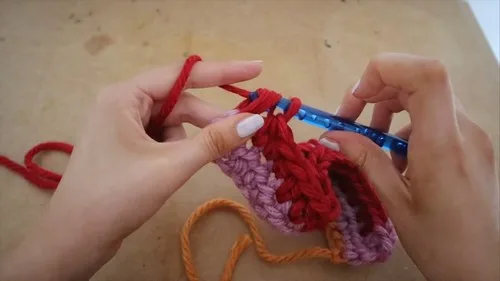 Chunky HDC Scarf Pattern: Easy Autumn Wardrobe Staple — photo 3