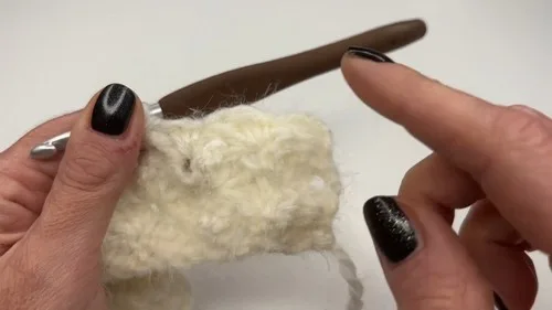 Crochet Bubble Stitch Scarf: Easy Beginner Pattern — photo 4
