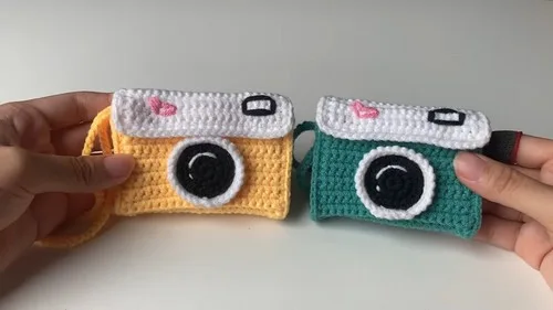 Crochet camera pouch pattern for beginners