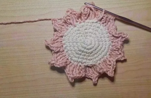 Crochet Earphone Case Pattern for Tangle-Free Wires — photo 2