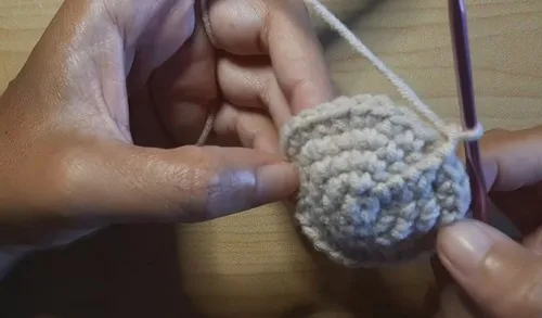 Crochet Earphone Case Pattern for Tangle-Free Wires — photo 3