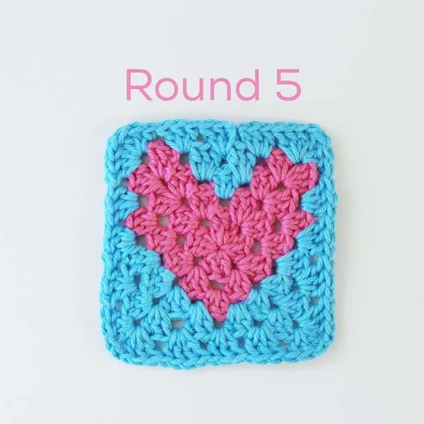 Crochet Granny Heart Square Pattern - Two-Color Tutorial — photo 3
