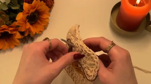 Crochet Pumpkin Pillow Cover with Granny Squares — photo 3