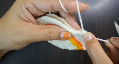 Adorable Crochet Rooster Keychain Pattern (Gift-Worthy!) — photo 3