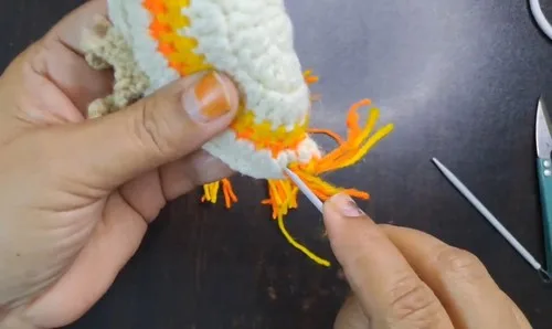 Adorable Crochet Rooster Keychain Pattern (Gift-Worthy!) — photo 5
