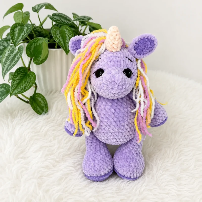 Crochet a tall unicorn amigurumi, thirteen inches of soft magic — photo 3