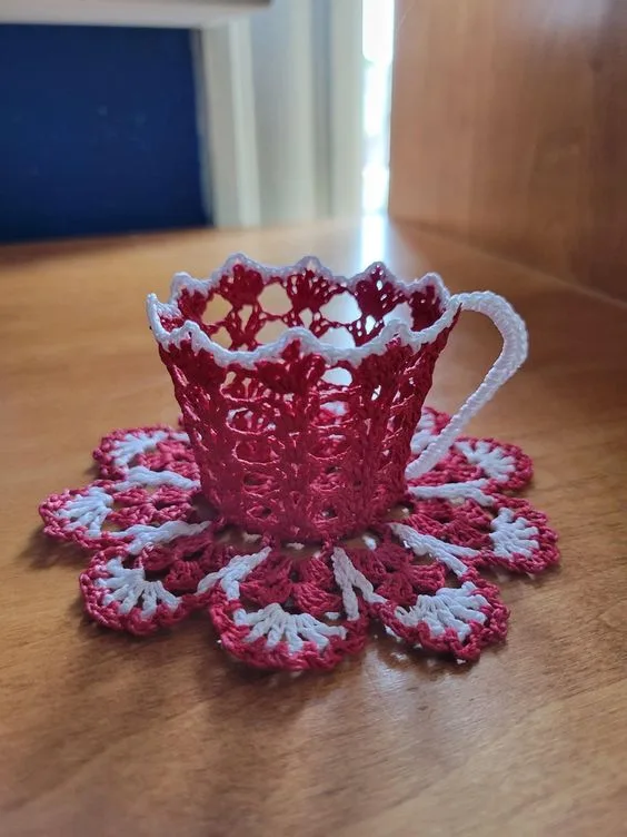 How to Crochet a Teacup: Easy Amigurumi Pattern