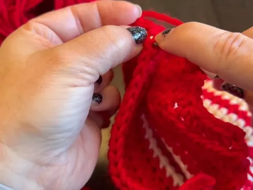 Striped half double crochet sweater for pets — photo 3