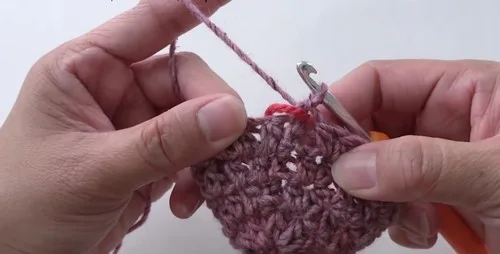 Simple toe up crochet socks for cozy evenings — photo 4