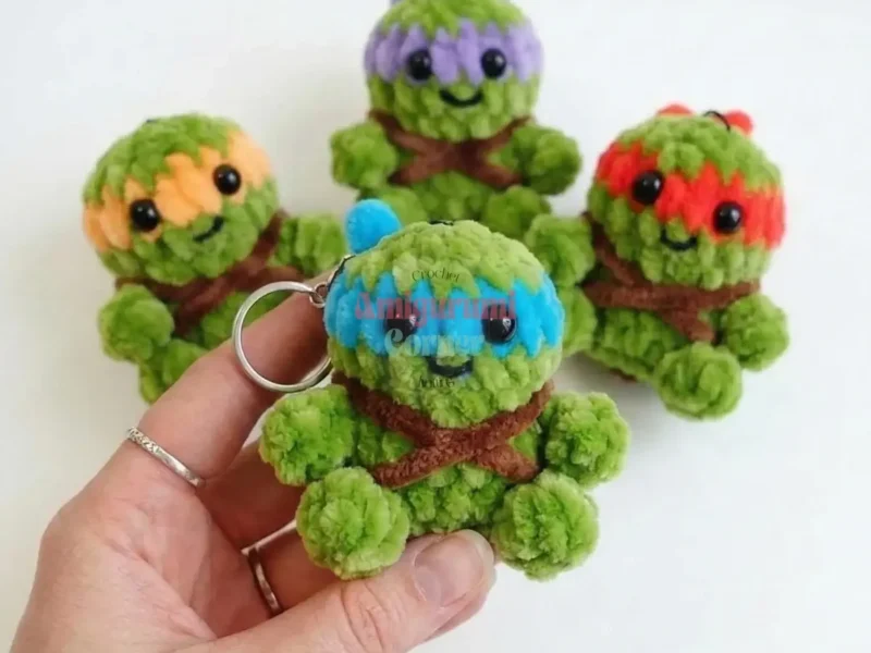 Little green turtle amigurumi crochet pattern