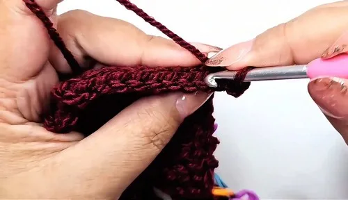 Men's slip stitch gloves with a simple thumb hole — photo 3