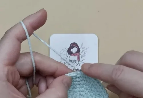 Little mouse ears keyring amigurumi pattern — photo 4