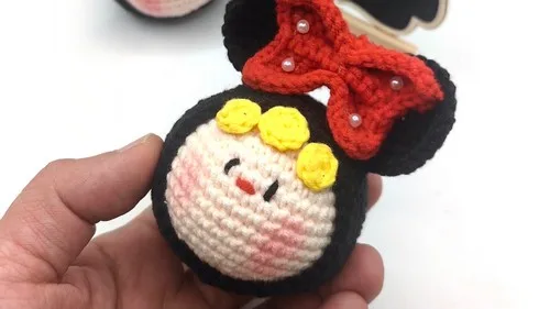 Little mouse ears keyring amigurumi pattern
